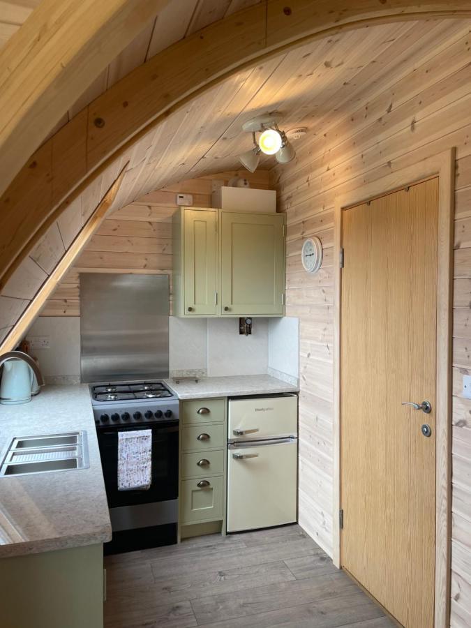 Hotel Rabbit Glamping Pod School House Farm Leighton  Esterno foto