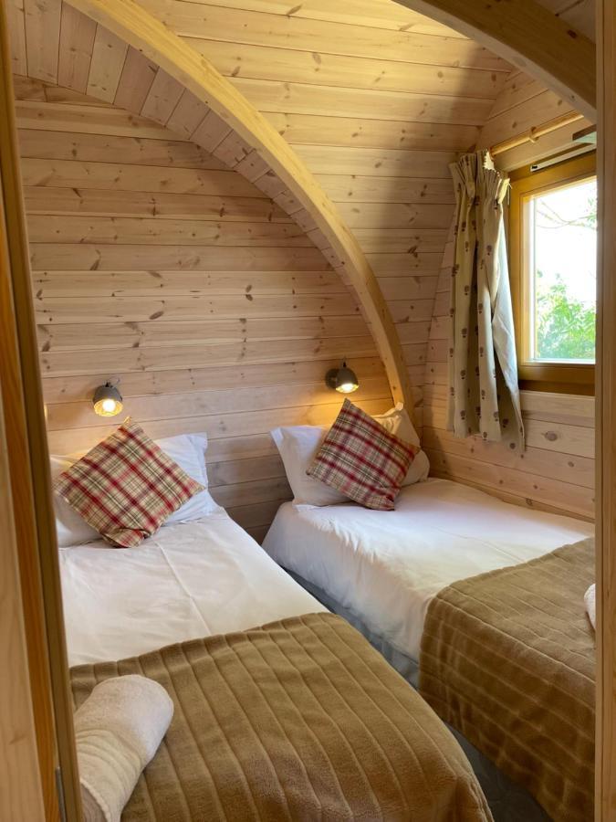 Hotel Rabbit Glamping Pod School House Farm Leighton  Esterno foto